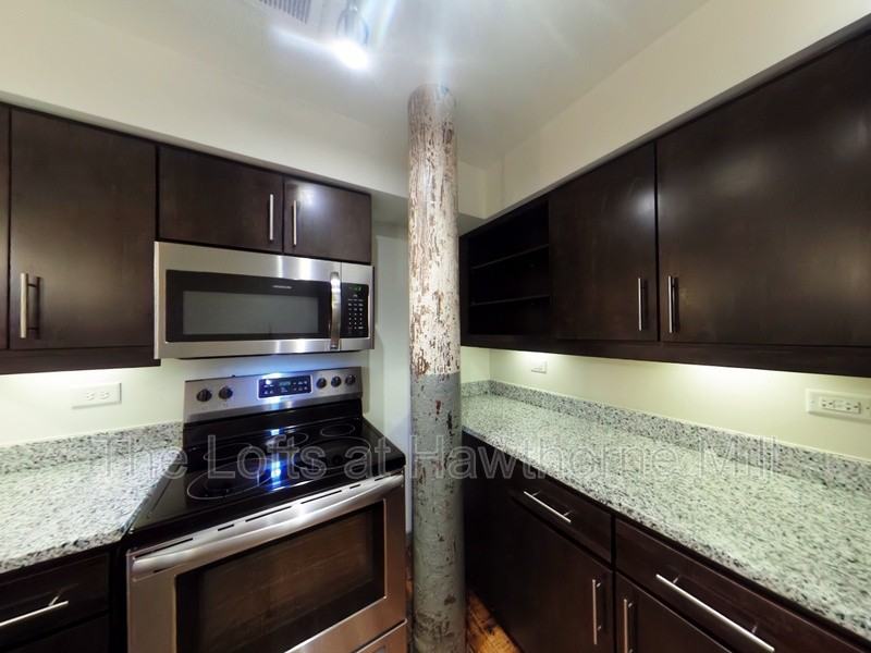 1101 Hawthorne Ln #214 - Photo 3 of 11