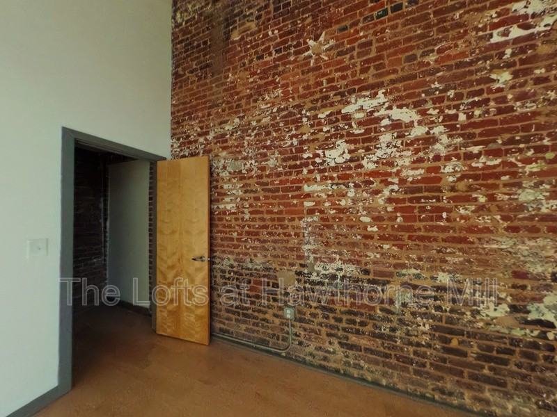 1101 Hawthorne Ln #107 - Photo 7 of 12