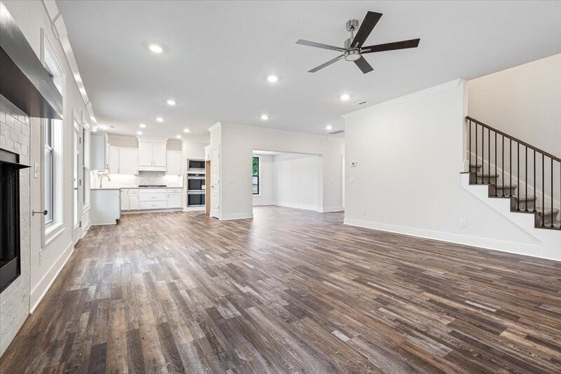 1705 S 23rd Pl - Photo 5 of 20