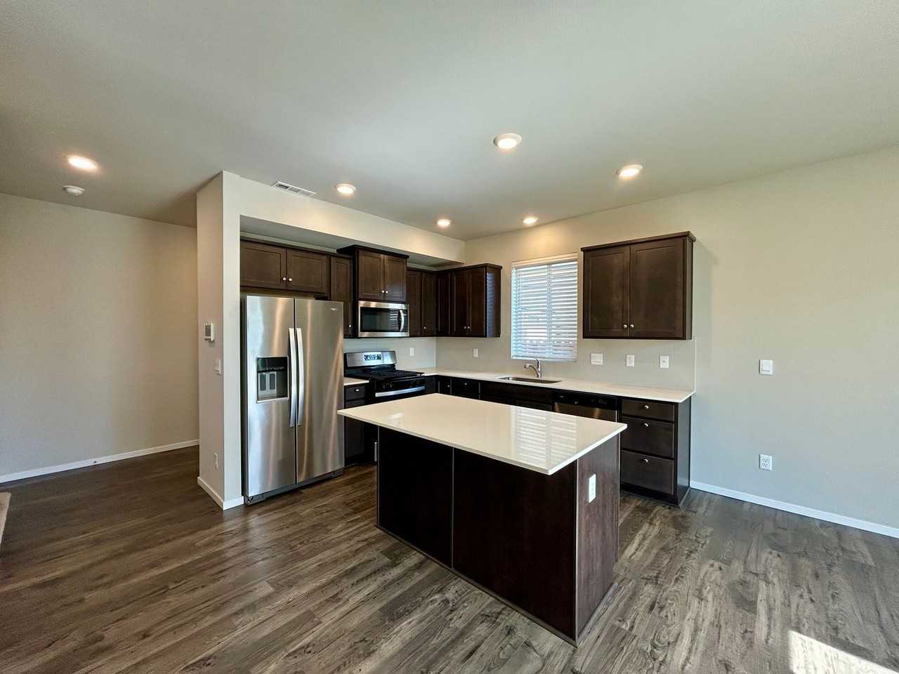 2916 Roundup Dr - Photo 3 of 24