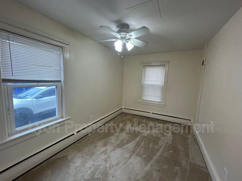 234 East St #1R - Photo 2 of 7