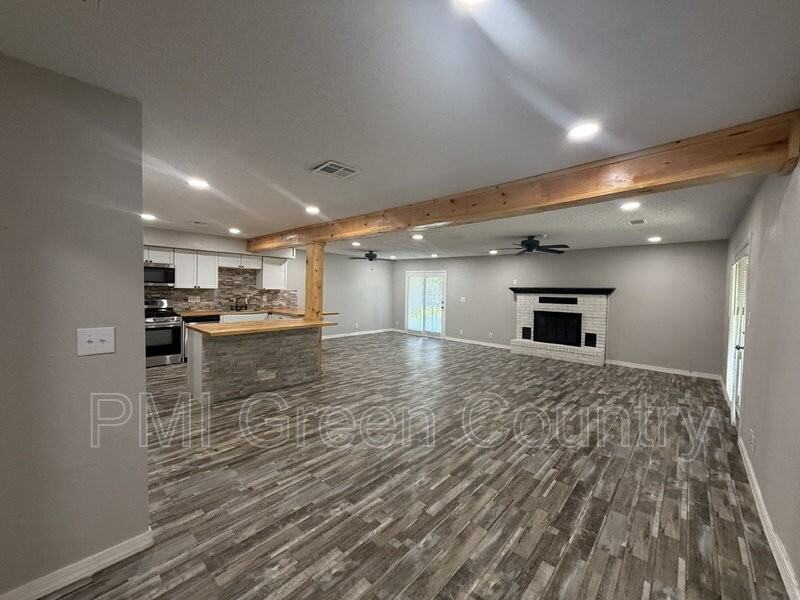 3425 S 114th East Ave - Photo 4 of 19