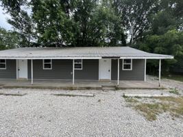 featured image of 402/404/406/408 Marsh St.