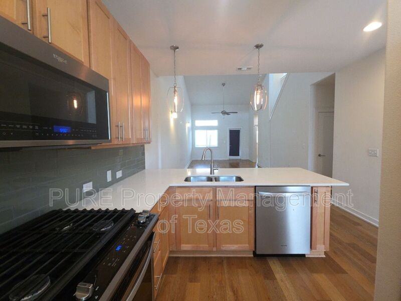 6800 Menchaca Rd #4 - Photo 4 of 24