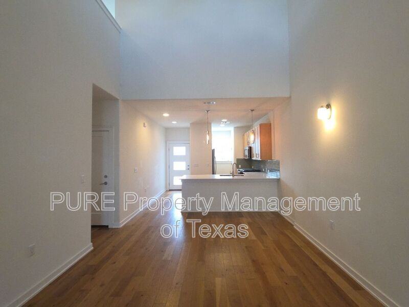6800 Menchaca Rd #4 - Photo 5 of 24