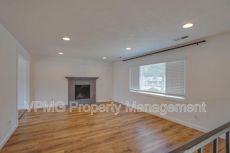 1708 Nw 104th St - Photo 6 of 42