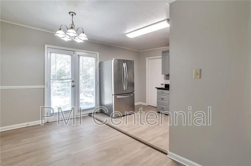 484 Evergreen Dr - Photo 5 of 26