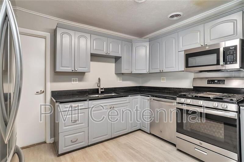 484 Evergreen Dr - Photo 7 of 26