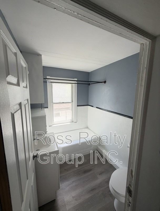 824 Mason St - Photo 3 of 7