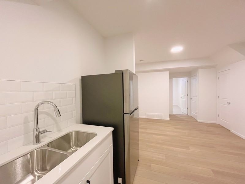 3403 169 St Sw - Photo 2 of 10