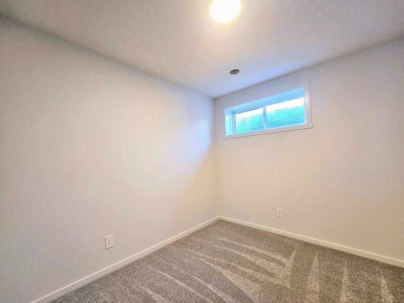 3403 169 St Sw - Photo 7 of 10