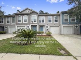 featured image of 7409 Palm Hills Dr