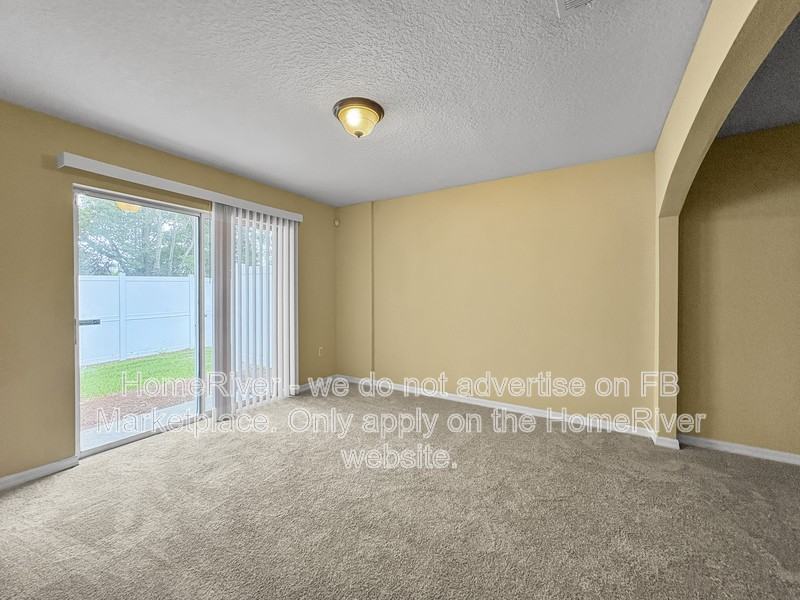 7409 Palm Hills Dr - Photo 5 of 19