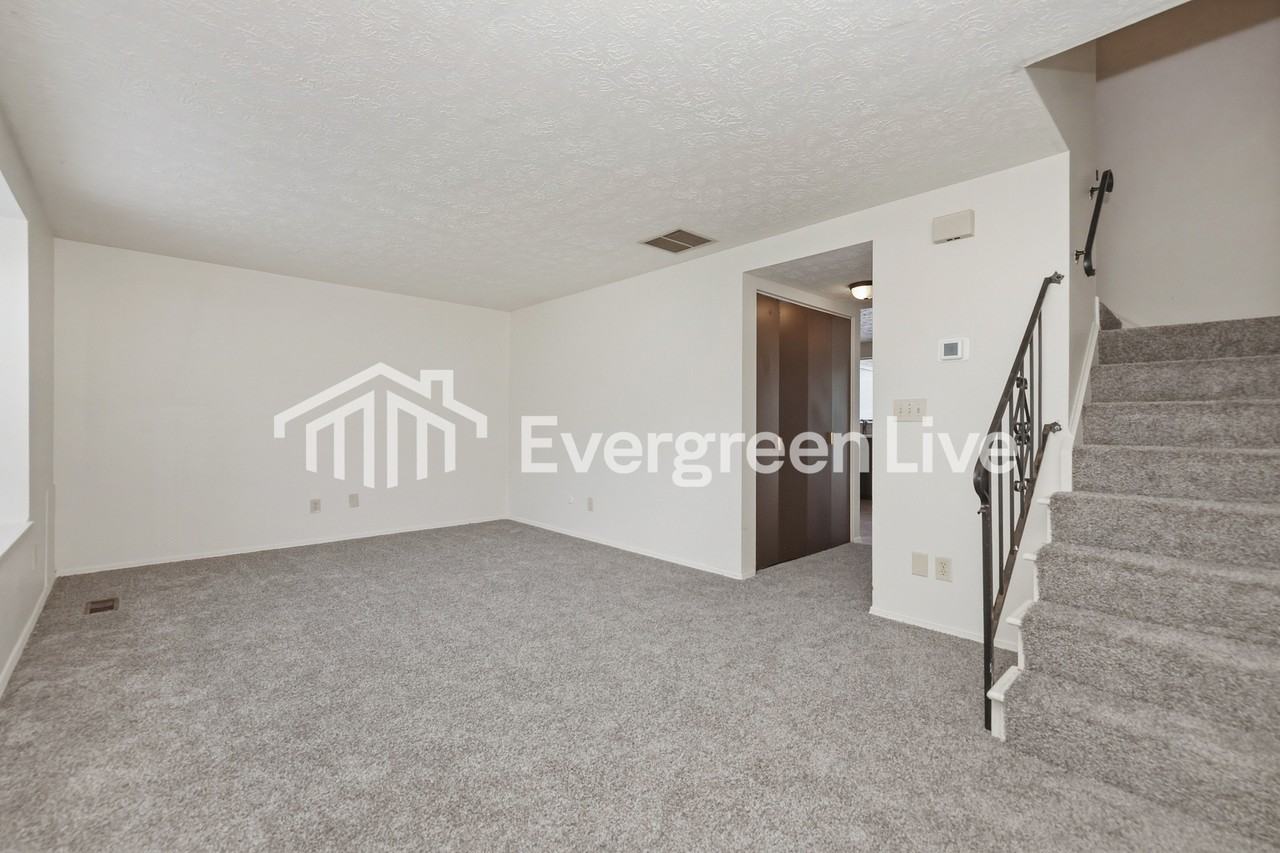 7803 Mount Hood - Photo 2 of 15