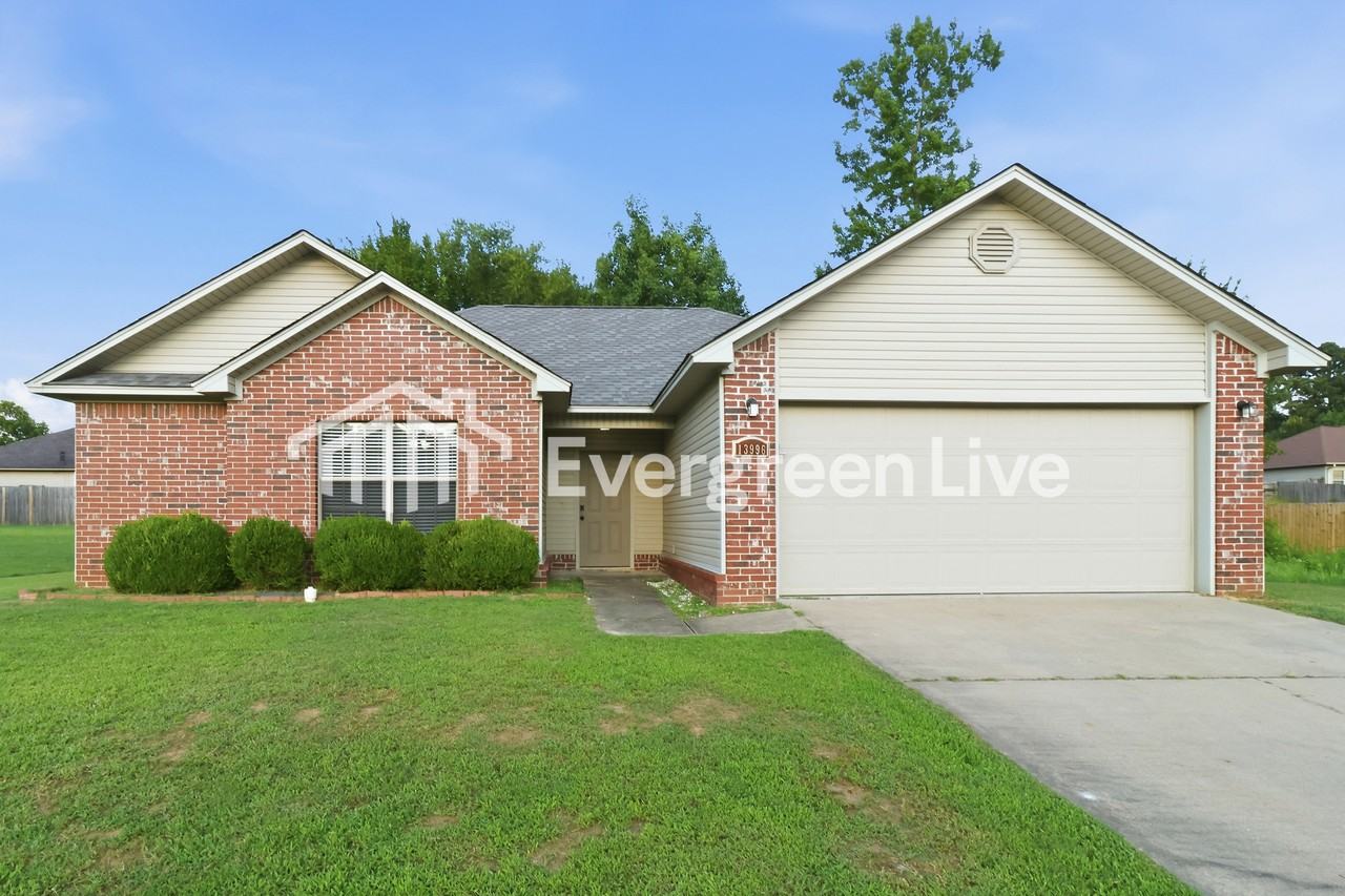 13996 Pine Glen Cv