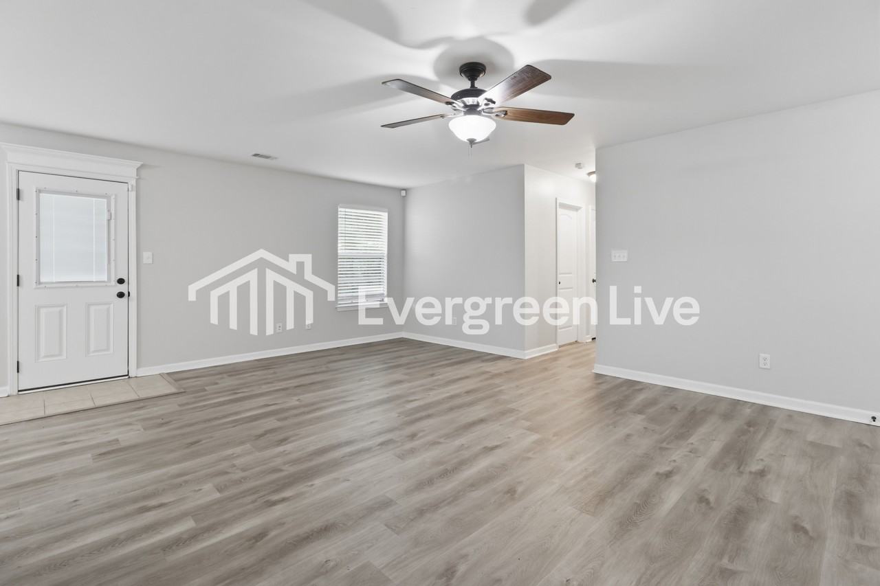 13996 Pine Glen Cv - Photo 2 of 15