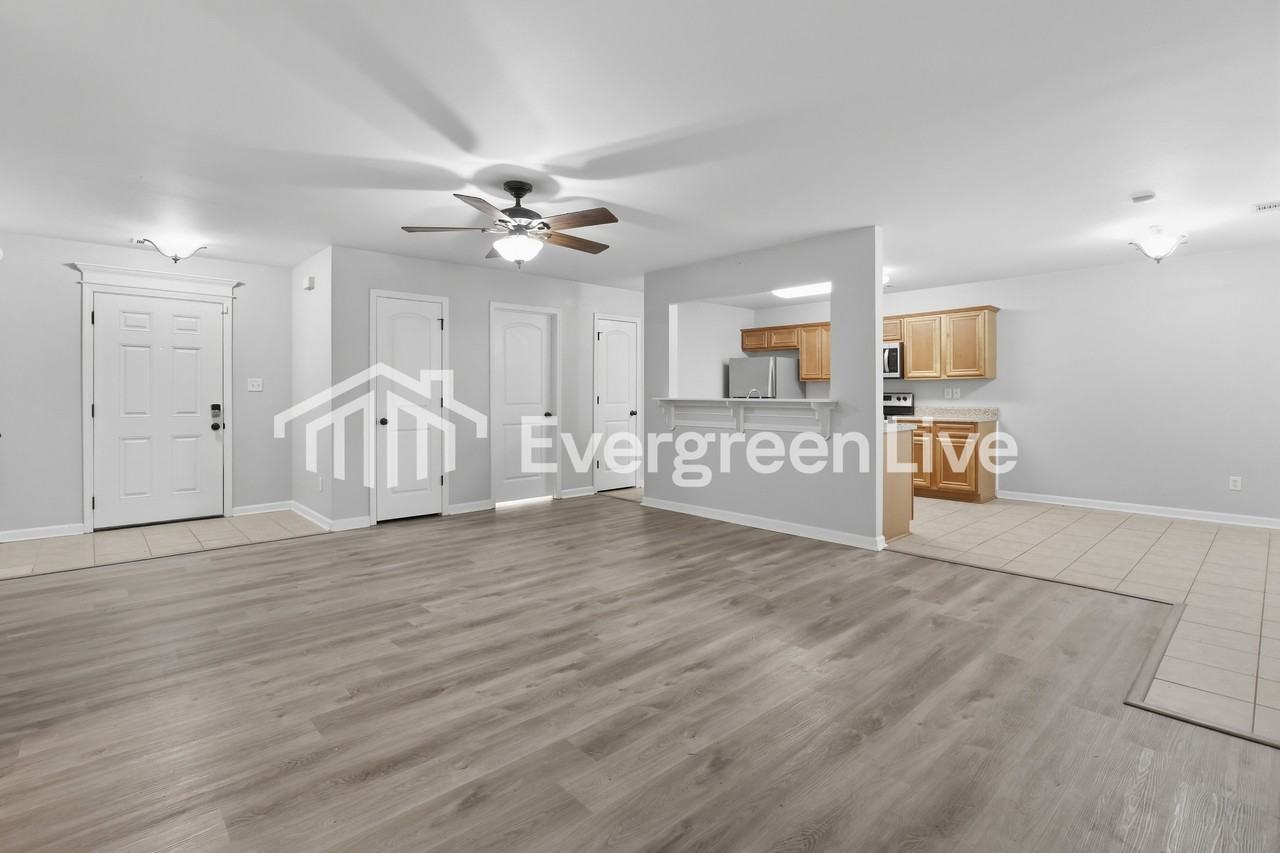 13996 Pine Glen Cv - Photo 3 of 15