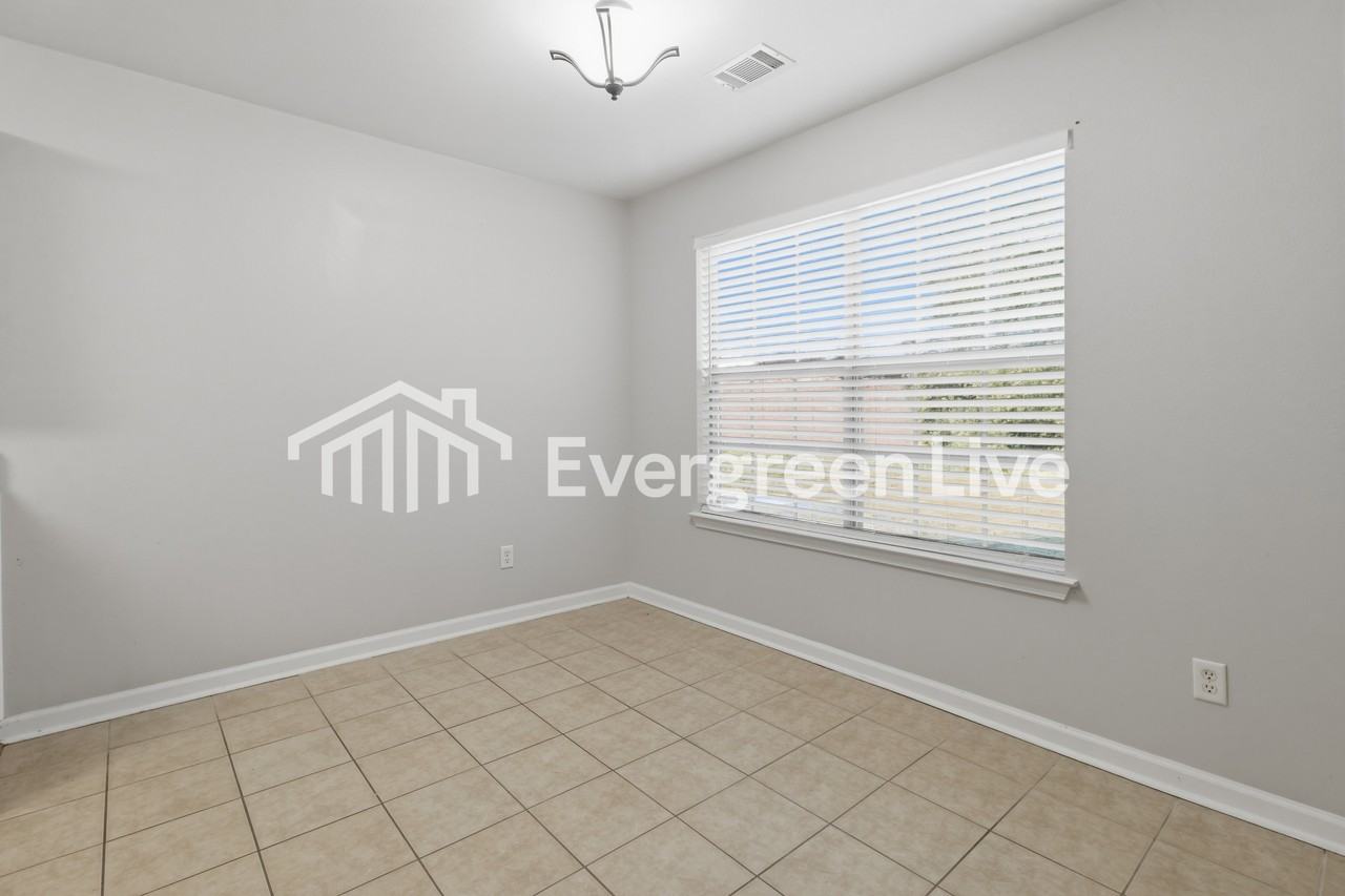13996 Pine Glen Cv - Photo 4 of 15