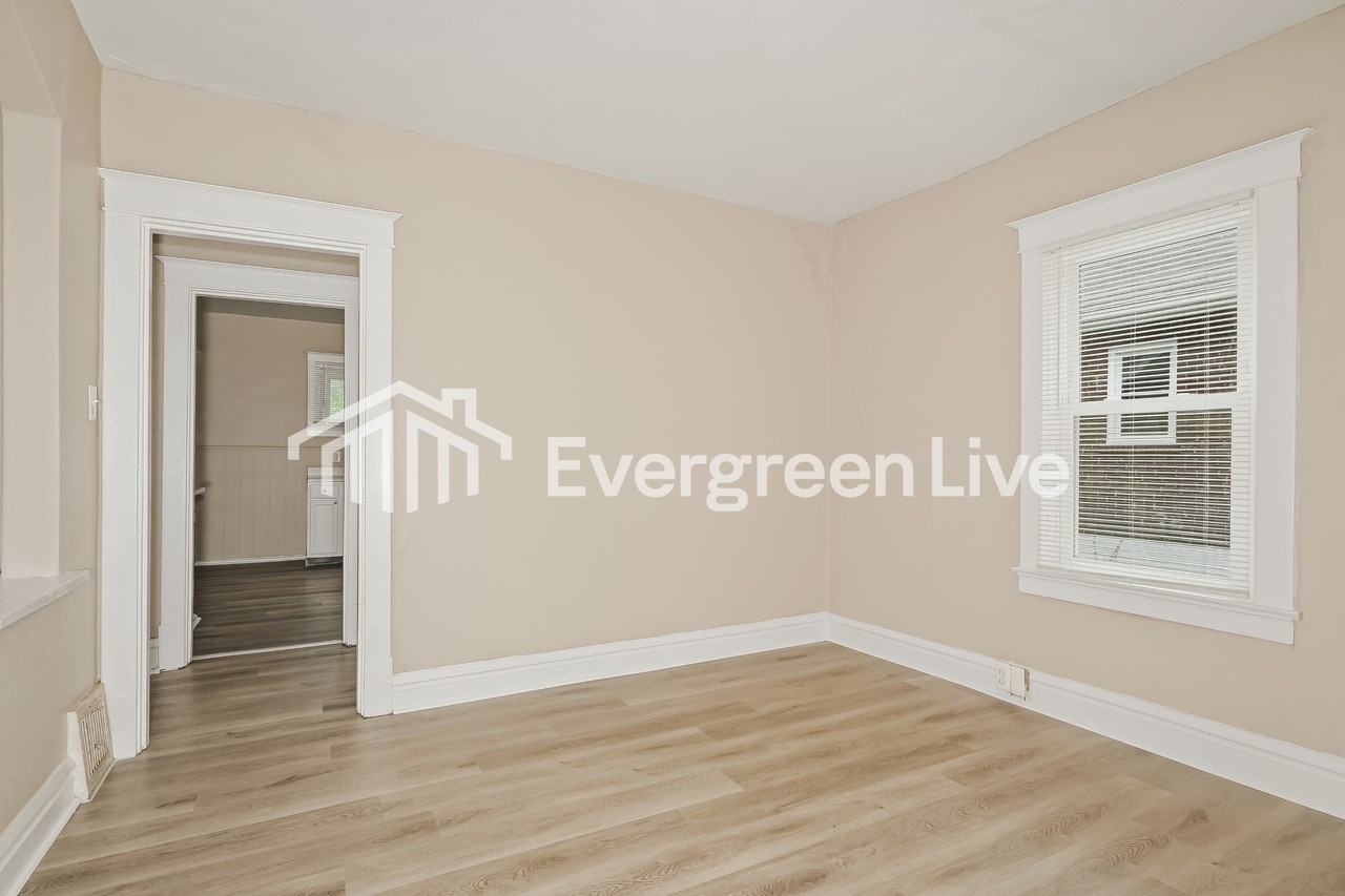 2440 Gothland Ave - Photo 6 of 15