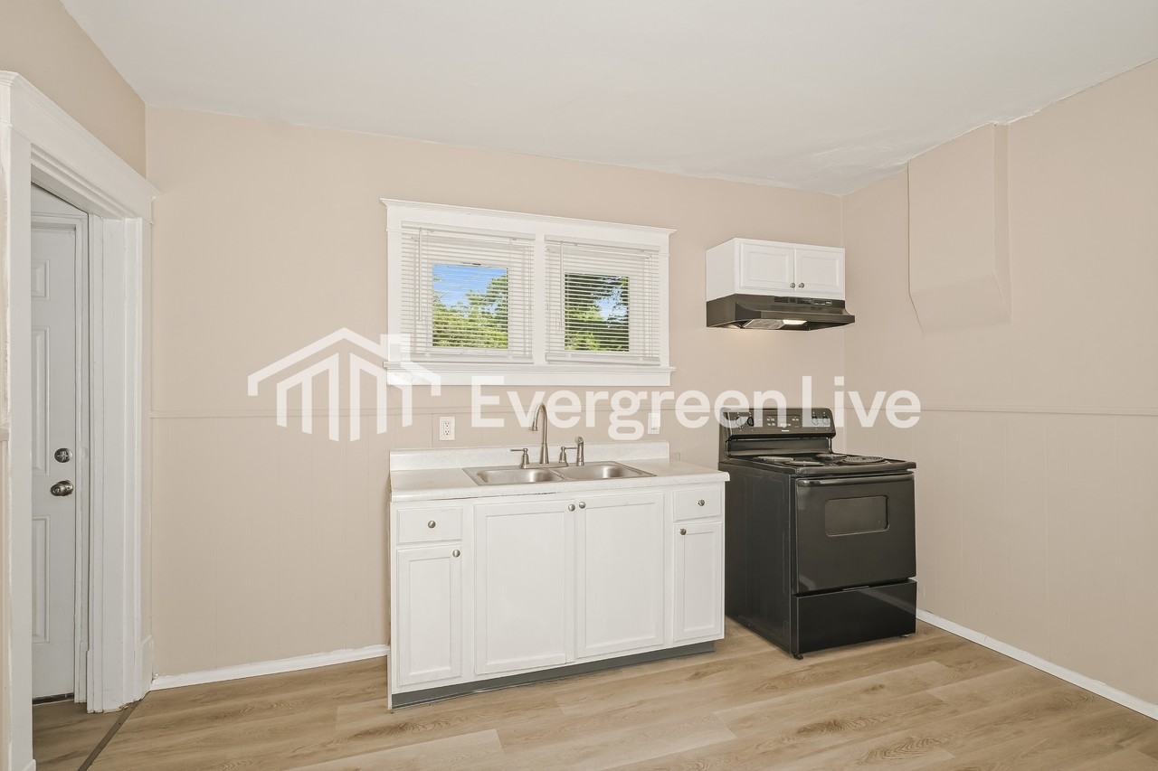 2440 Gothland Ave - Photo 7 of 15