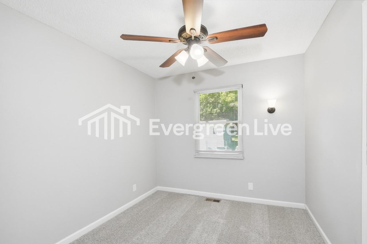 1241 New Towne Rd - Photo 5 of 15