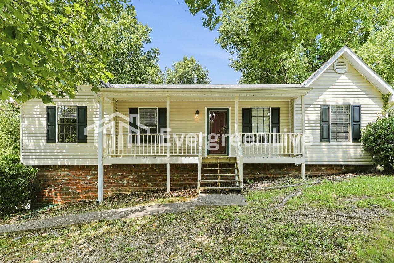 5246 Briarwood Cir
