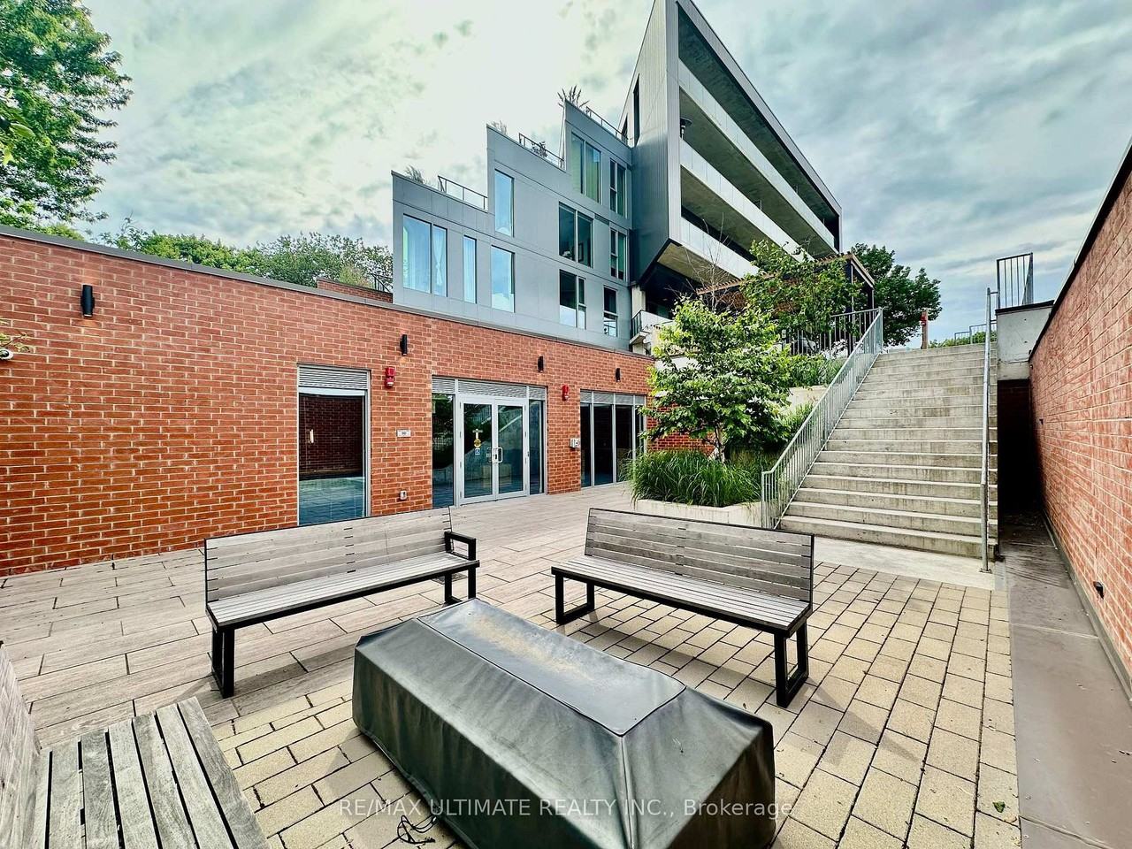 57 Brock Avenue - Photo 28