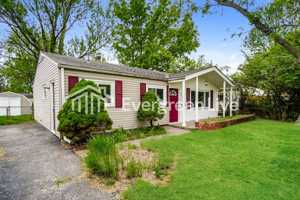 featured image of 4420 Allen Dr