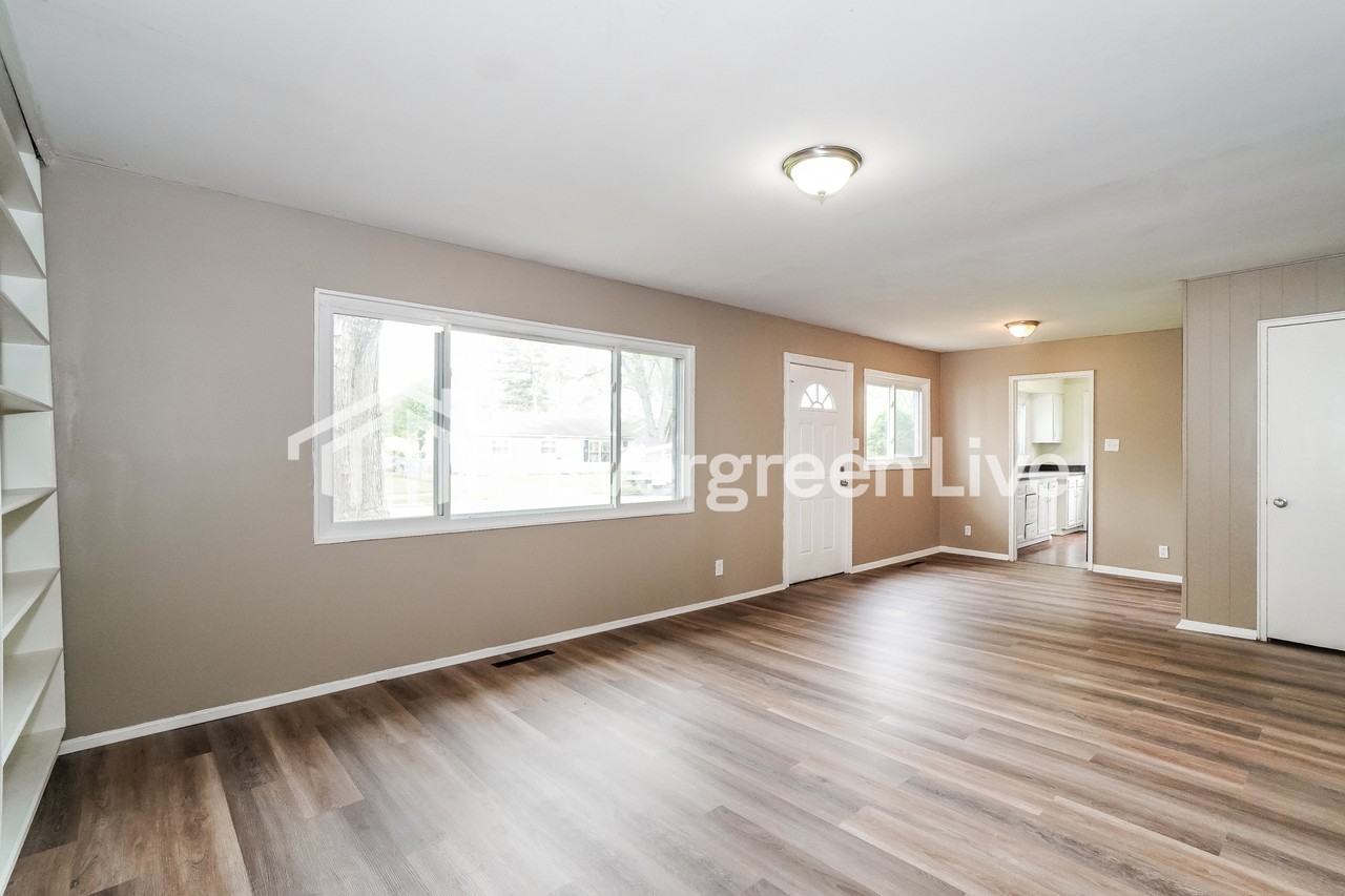 4420 Allen Dr - Photo 5 of 15