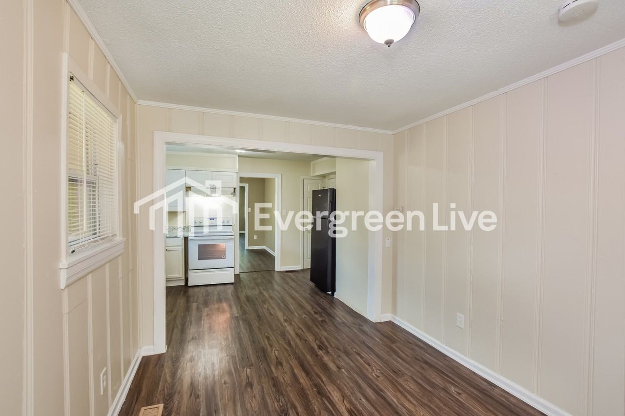 3206 Delicado Dr Nw - Photo 5 of 15