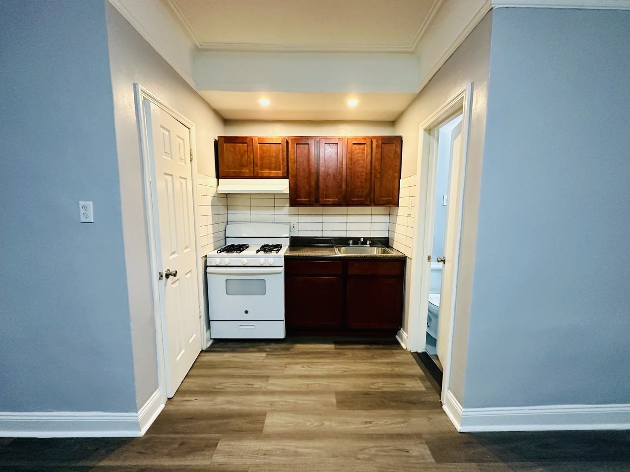 46 Anderson Street #B8 - Photo 5 of 11