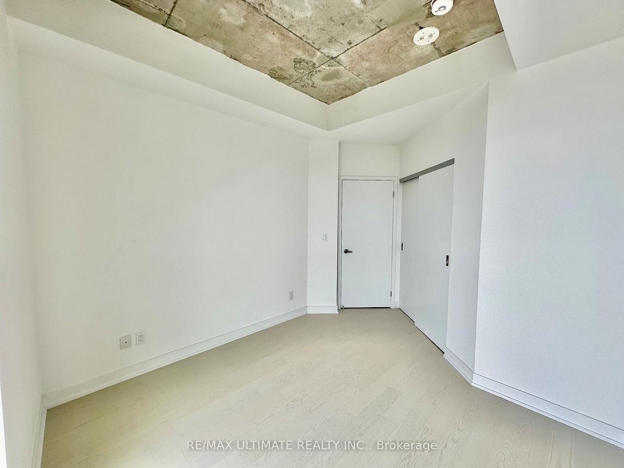 57 Brock Avenue - Photo 20
