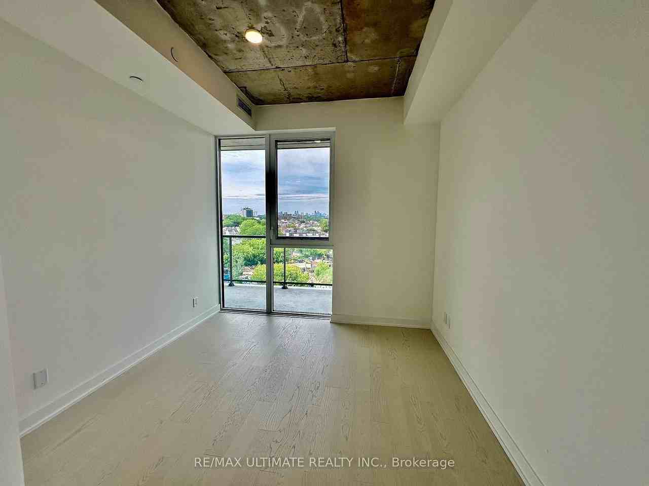 57 Brock Avenue - Photo 21