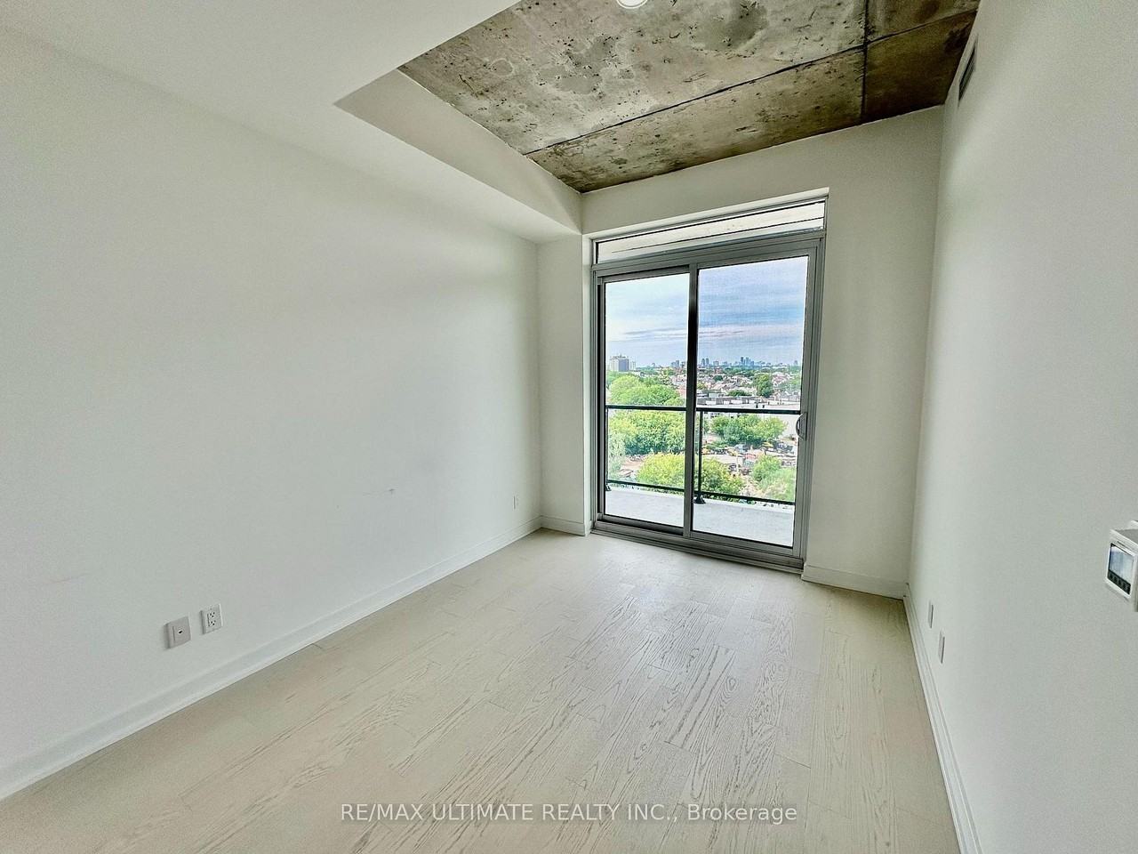 57 Brock Avenue - Photo 9