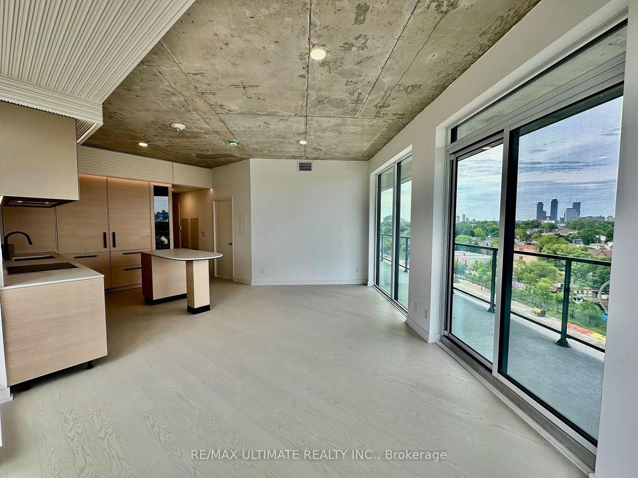57 Brock Avenue - Photo 7