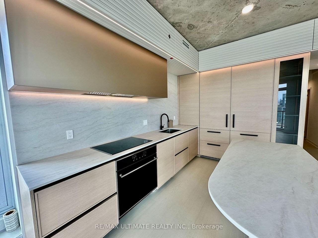 57 Brock Avenue - Photo 6