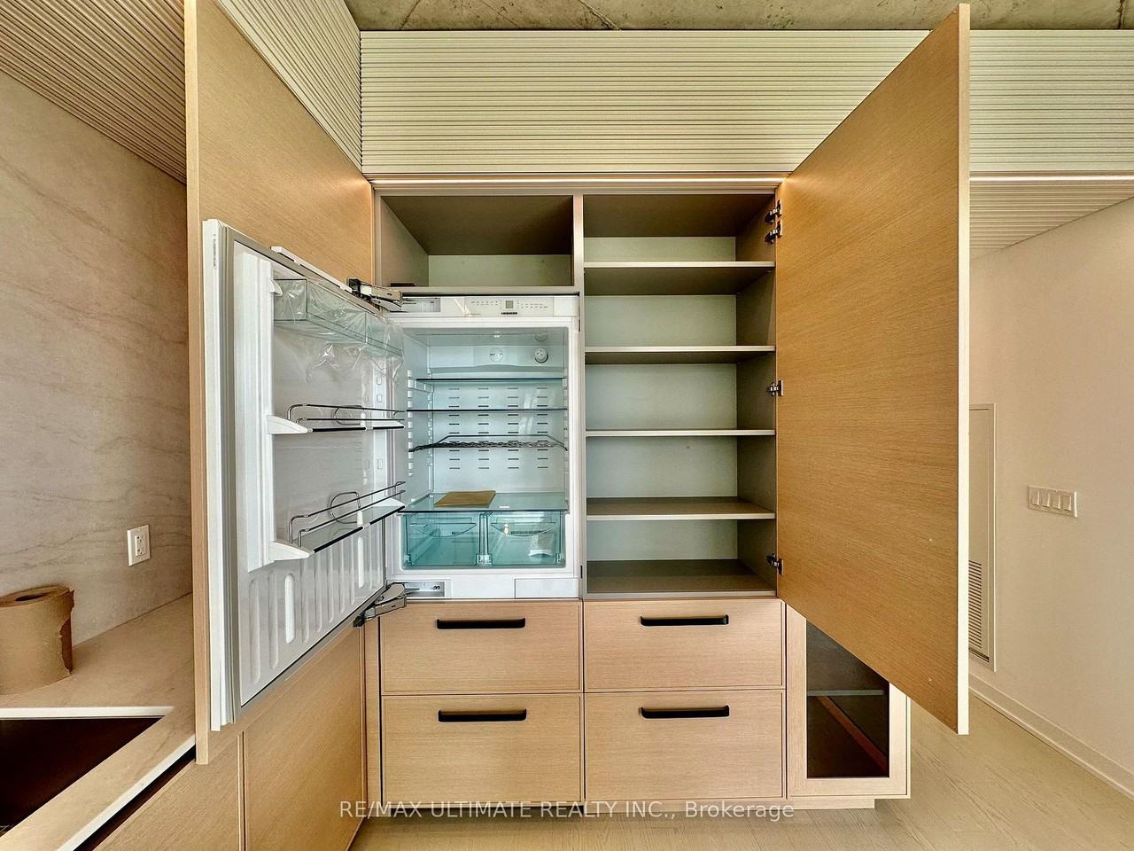 57 Brock Avenue - Photo 10