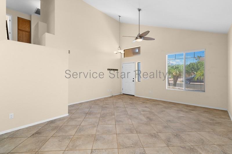 15957 W Cottonwood St - Photo 4 of 26