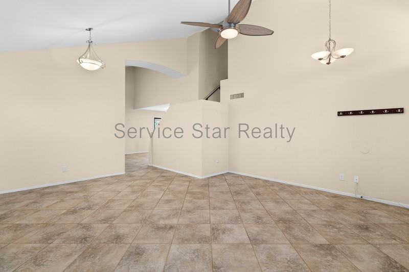 15957 W Cottonwood St - Photo 5 of 26