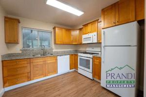 featured image of 109A Live Oak Ave