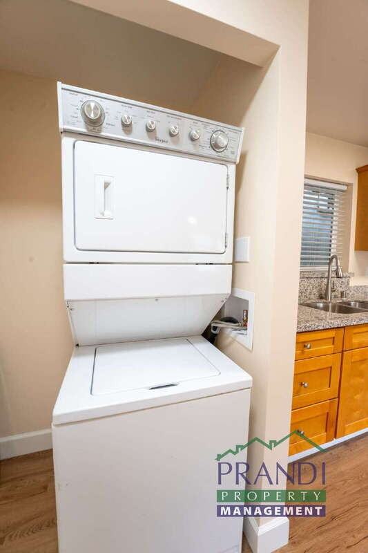 109A Live Oak Ave - Photo 4 of 12