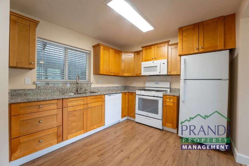 109A Live Oak Ave - Photo 5 of 12