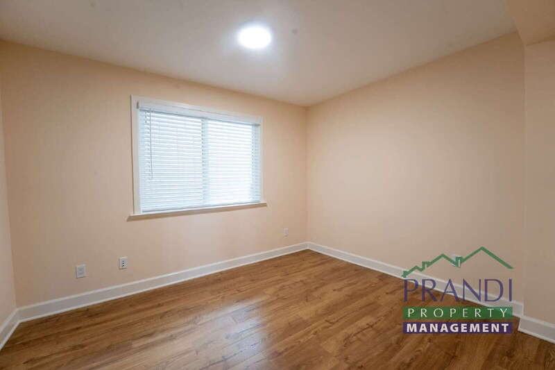109A Live Oak Ave - Photo 6 of 12