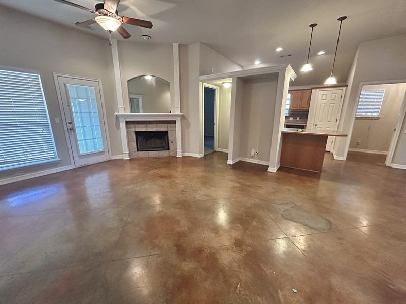 11812 N 107th East Ave - Photo 2 of 10