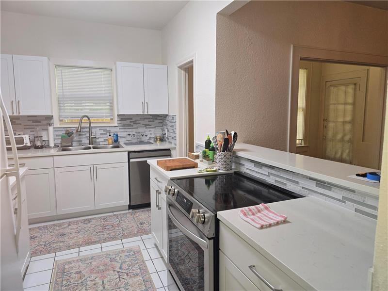 1701 Forest Trl - Photo 2 of 20