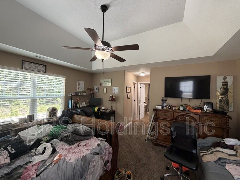 4125 Pughsville Rd - Photo 6 of 21