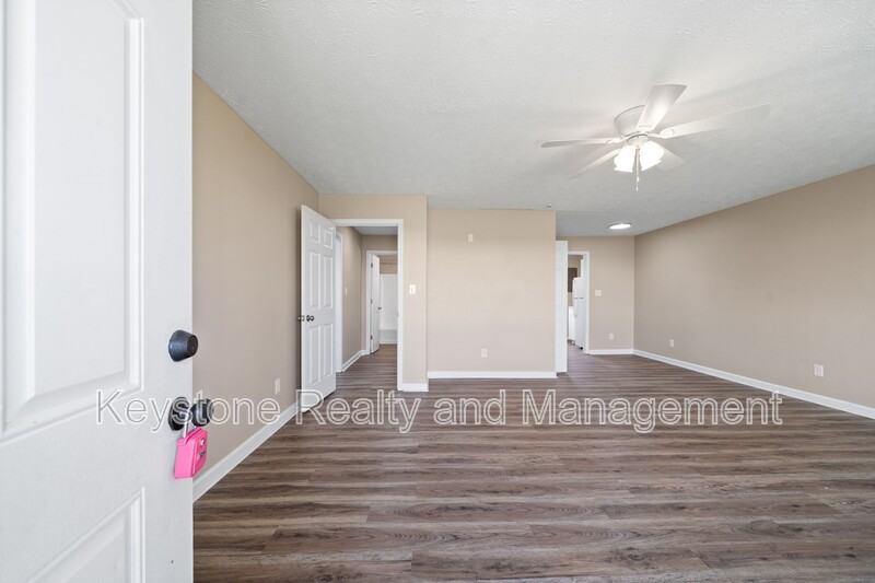 290 Thompsonville Lane #303 - Photo 2 of 15