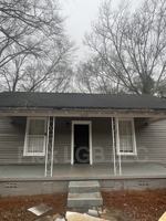 featured image of 1222 Troup St