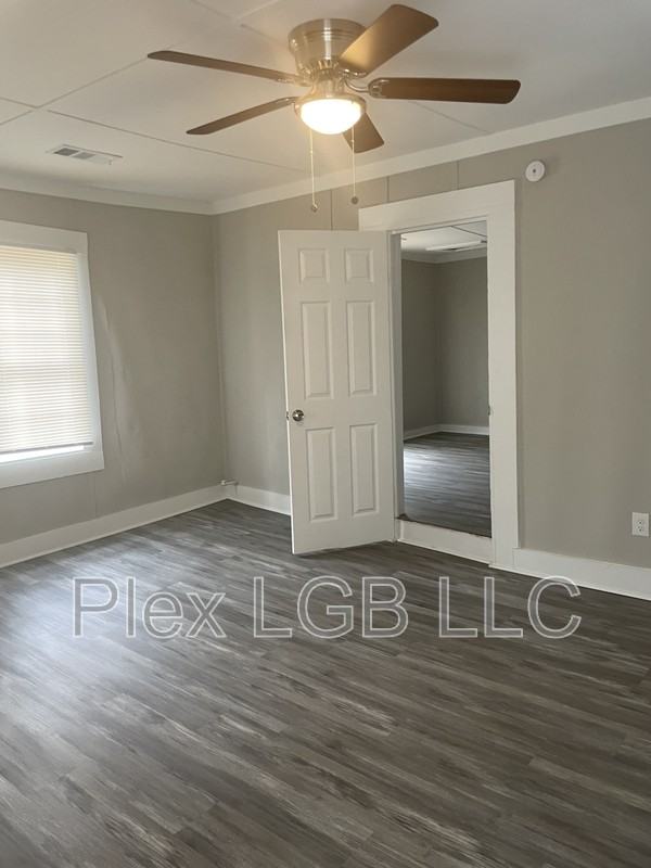 209 Payne St - Photo 5 of 6