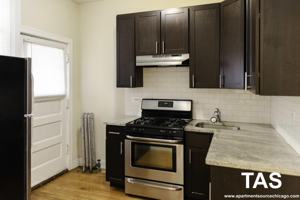 featured image of 1920 W Winona St #1